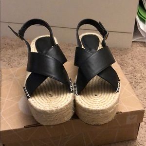 Perfect condition flatform espadrilles